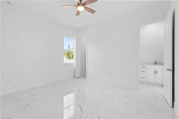 Cape Coral, FL 33991,502 SW 28th AVE