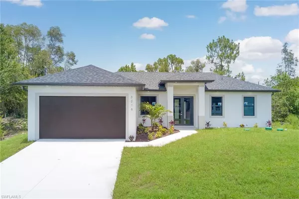 3216 40th ST SW, Lehigh Acres, FL 33976