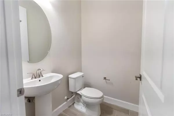 Fort Myers, FL 33913,19001 Aqua Shore DR