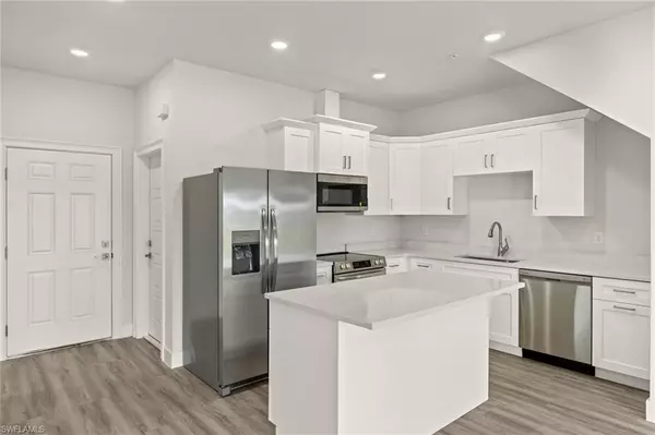 Fort Myers, FL 33919,14985 Sunset Eve LOOP