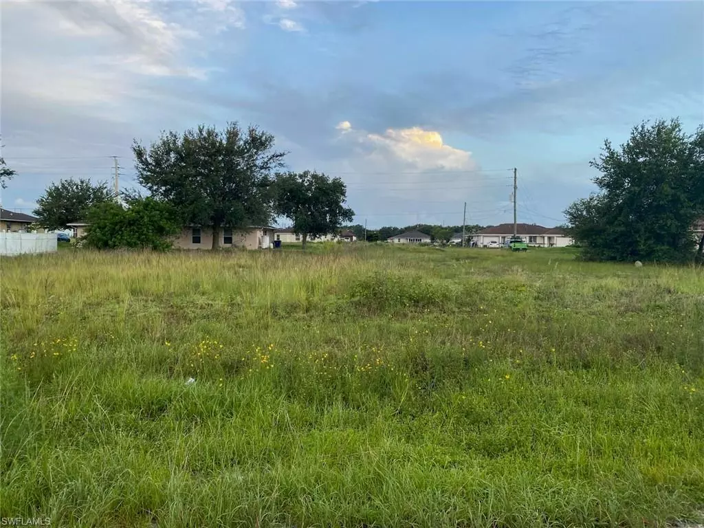 Lehigh Acres, FL 33973,2667-2669 Gretchen Ave AVE S