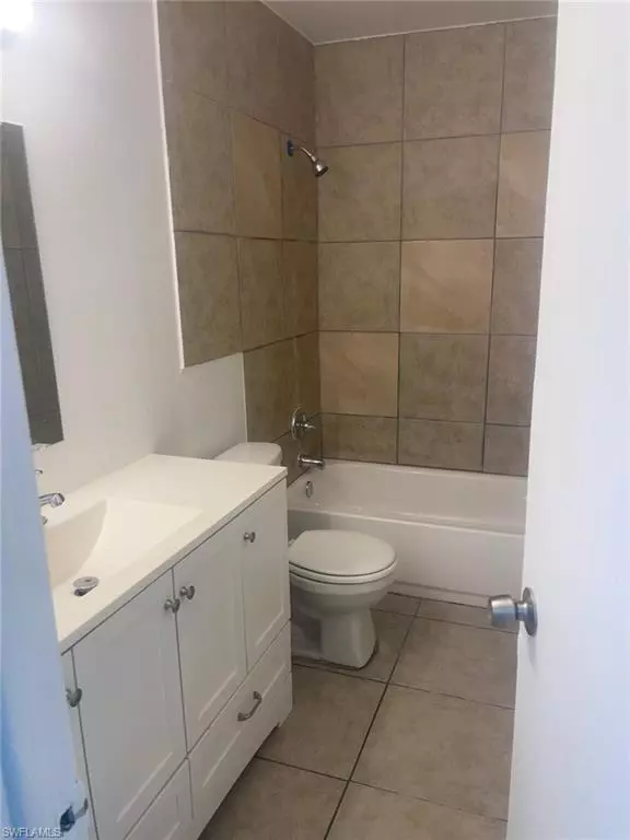 2148 Dora ST #4, Fort Myers, FL 33901