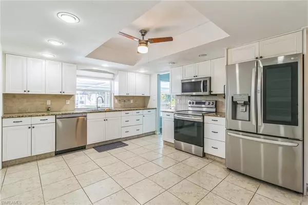 North Fort Myers, FL 33903,4330 S Canal CIR