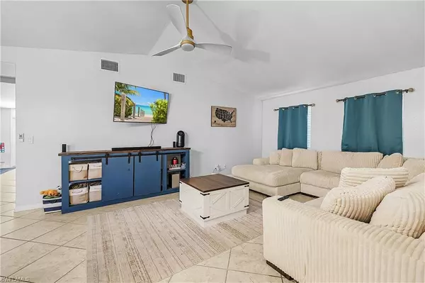 Cape Coral, FL 33904,2512 SE 20th PL