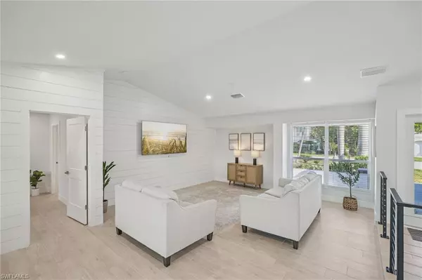 Sanibel, FL 33957,1284 Par View DR