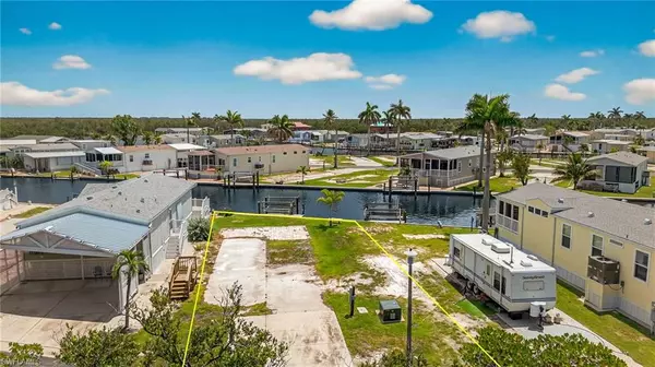Fort Myers Beach, FL 33931,8 Galleon WAY