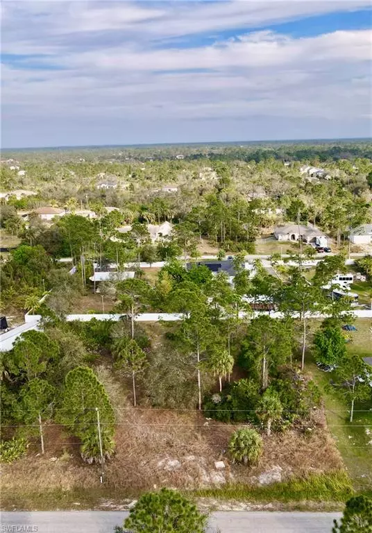 Lehigh Acres, FL 33972,810 Clayton AVE