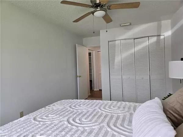 Port Charlotte, FL 33952,21150 Gertrude AVE #4