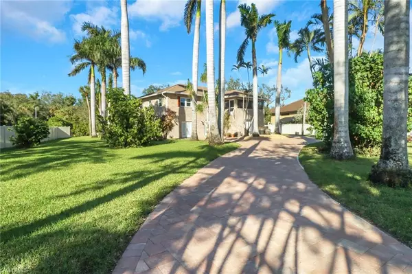 North Fort Myers, FL 33903,84 Skyline DR