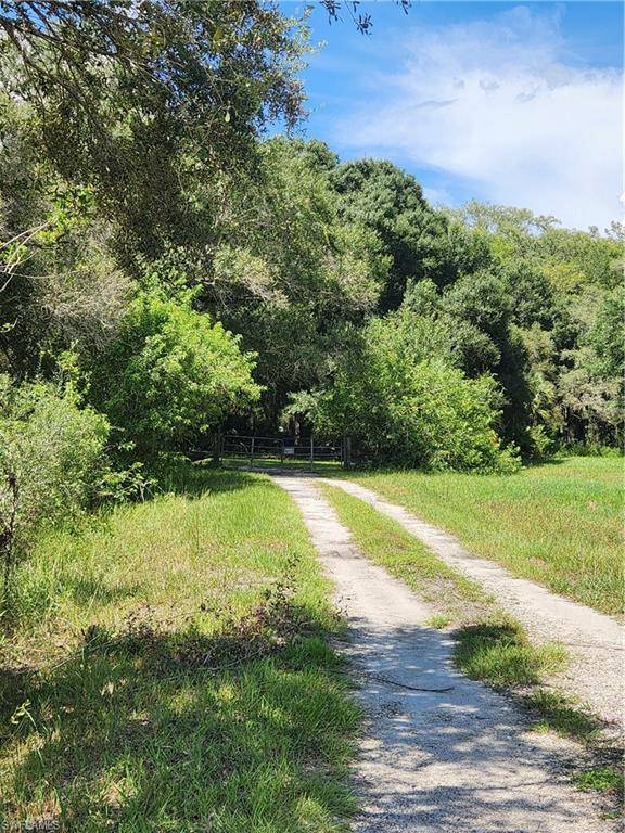 Labelle, FL 33935,830 Case RD