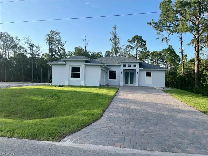 578 Woodview DR, Lehigh Acres, FL 33972