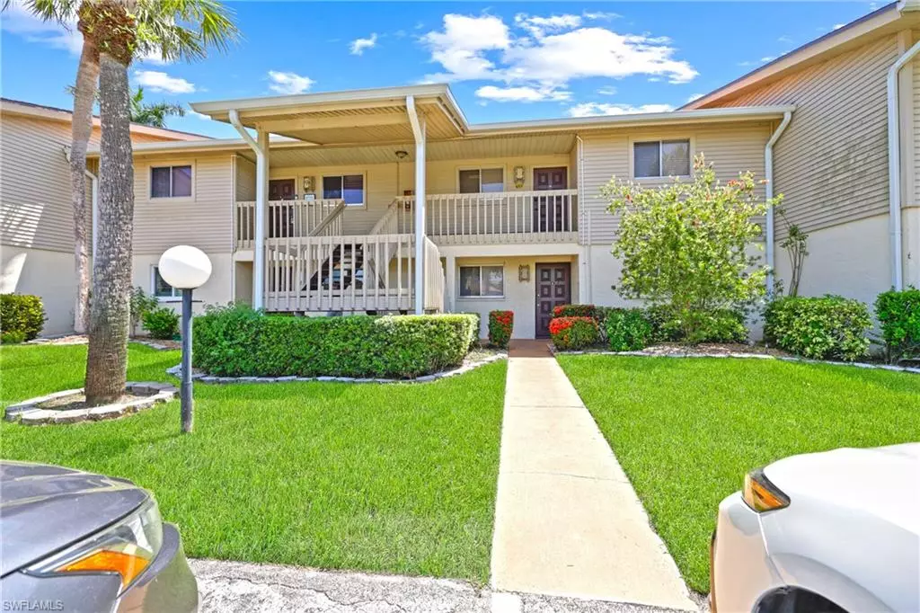 North Fort Myers, FL 33917,5705 Foxlake DR #4