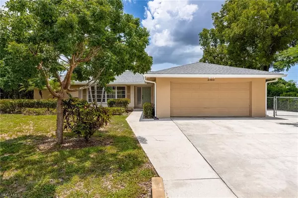 2360 Ephraim AVE, Fort Myers, FL 33907