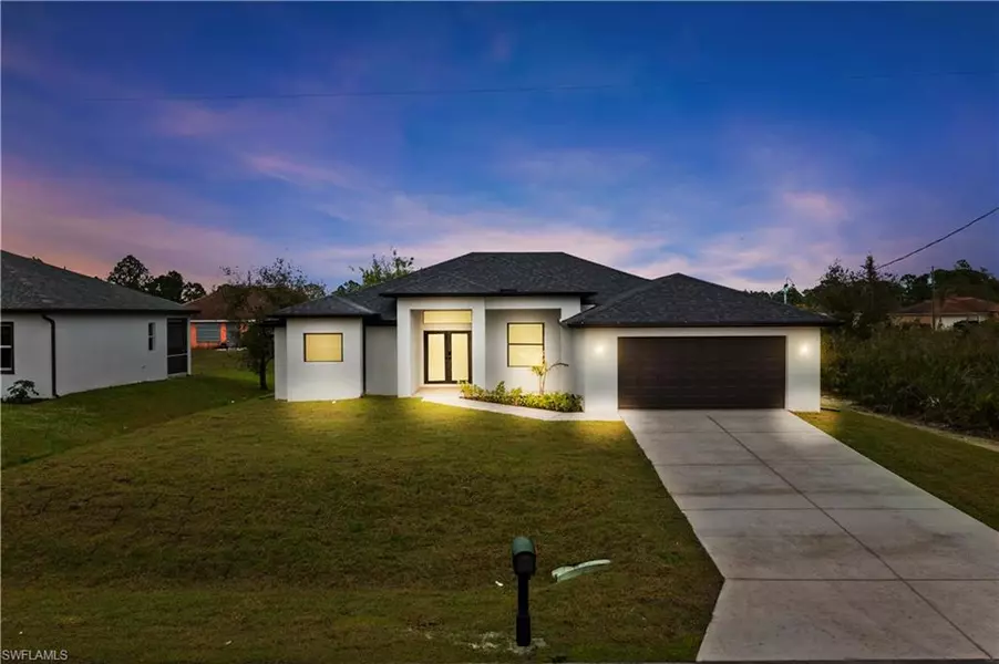 2706 39th ST W, Lehigh Acres, FL 33971