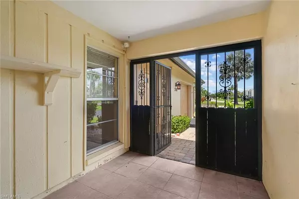 Naples, FL 34112,3580 Boca Ciega DR #F35