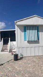 16927 Captains DR, Bokeelia, FL 33922