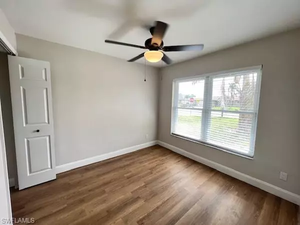 Cape Coral, FL 33914,2919/2921 SW santa barbara PL