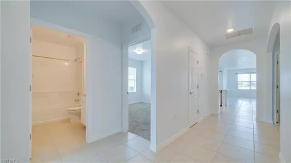 Cape Coral, FL 33909,3426 Acapulco CIR