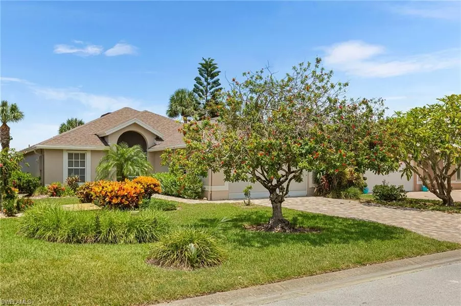 20710 Persimmon PL, Estero, FL 33928