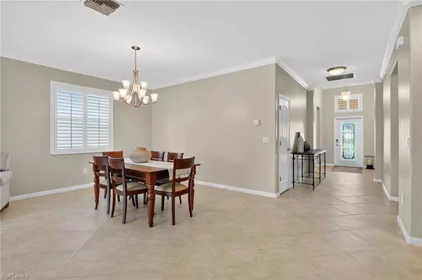 Naples, FL 34120,2073 Fairmont LN