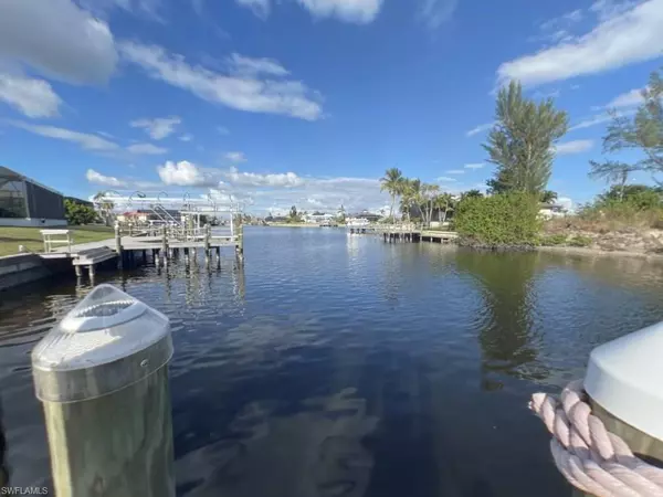 Cape Coral, FL 33993,907 NW 38th AVE