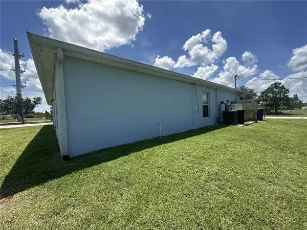 Lehigh Acres, FL 33973,4402 Douglas LN