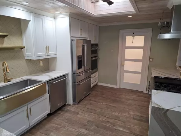 Cape Coral, FL 33909,1002 NE 3rd ST