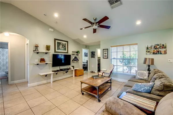 Lehigh Acres, FL 33971,906 Angelo AVE