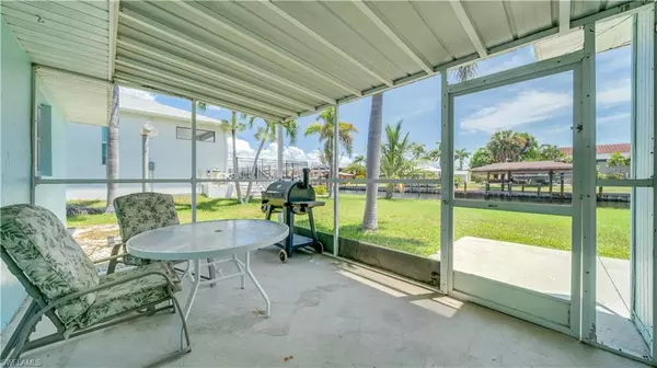 St. James City, FL 33956,2708 Mangrove ST