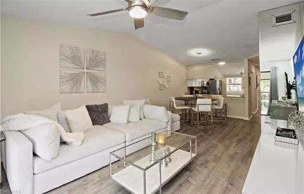 Fort Myers, FL 33919,9285 Lake Park DR #201