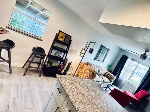 North Fort Myers, FL 33903,934 Orange Blossom LN
