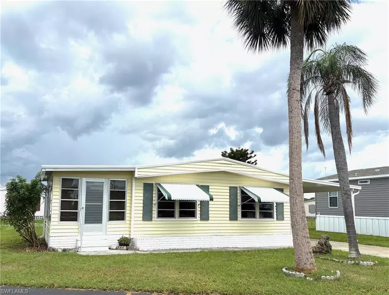 963 Idle Way DR, North Fort Myers, FL 33917