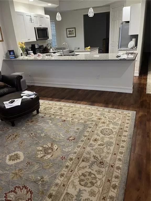 Naples, FL 34105,3099 Lancaster DR #7
