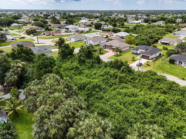 Lehigh Acres, FL 33971,3707 6th ST W