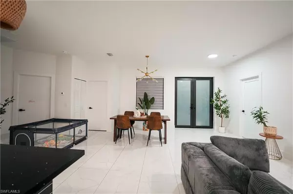 Lehigh Acres, FL 33972,1005 Moore AVE