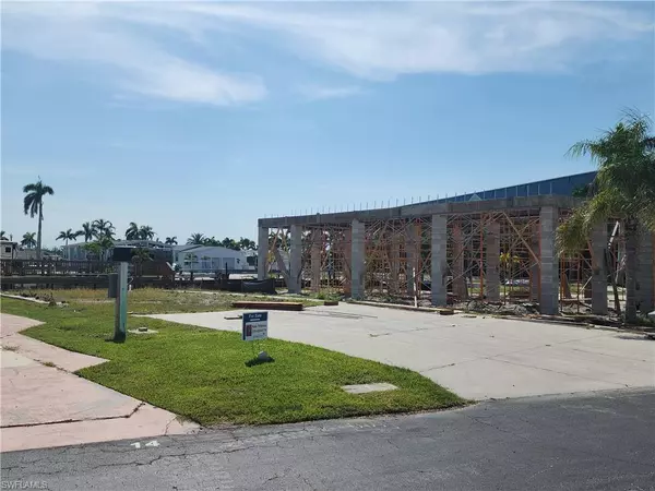 Fort Myers Beach, FL 33931,112 Blackbeard WAY