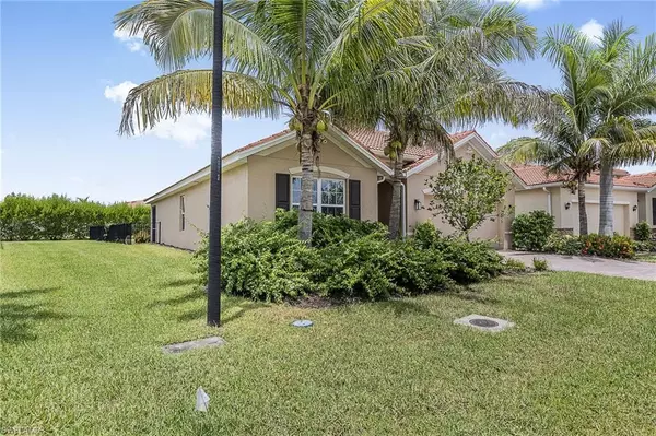 Fort Myers, FL 33916,3206 Birchin LN