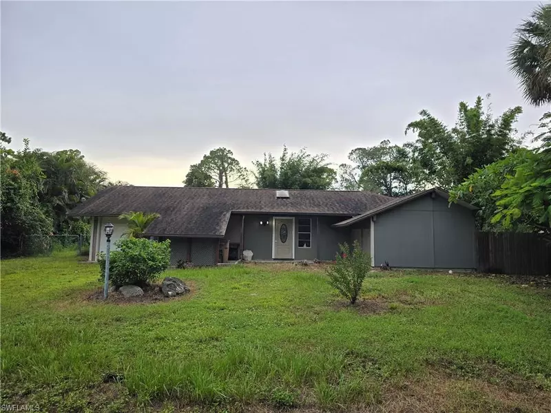213 Lincoln AVE, Lehigh Acres, FL 33936