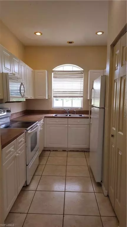 Lehigh Acres, FL 33973,2218 Putter LN
