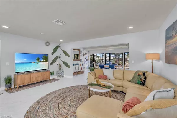 Cape Coral, FL 33904,1443 Windsor CT