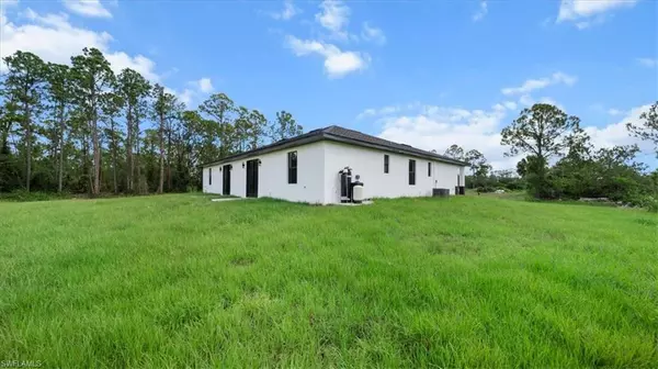 Lehigh Acres, FL 33972,1201 Leroy AVE