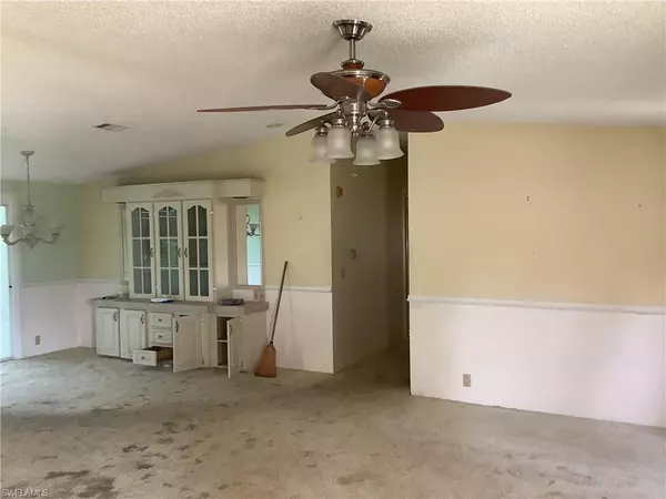 North Fort Myers, FL 33903,19851 Eagle Trace CT S