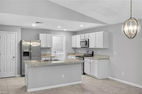 Cape Coral, FL 33909,3017 NE 4th PL