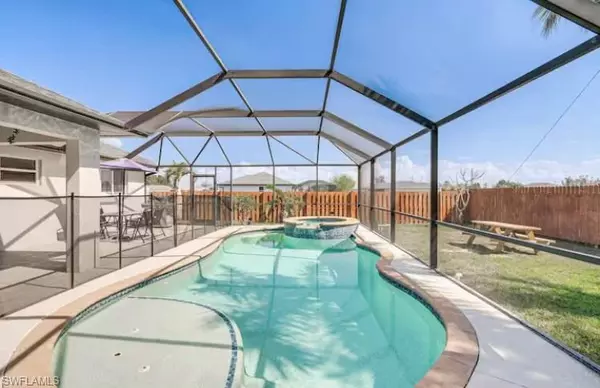 Cape Coral, FL 33909,304 NE 20th TER