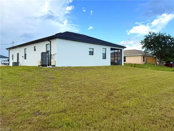 Lehigh Acres, FL 33971,2537 Sunniland BLVD