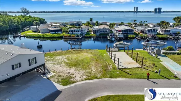 North Fort Myers, FL 33917,5537 Sir Walter WAY