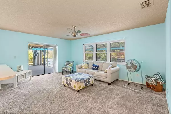 Cape Coral, FL 33990,102 SE 15th AVE
