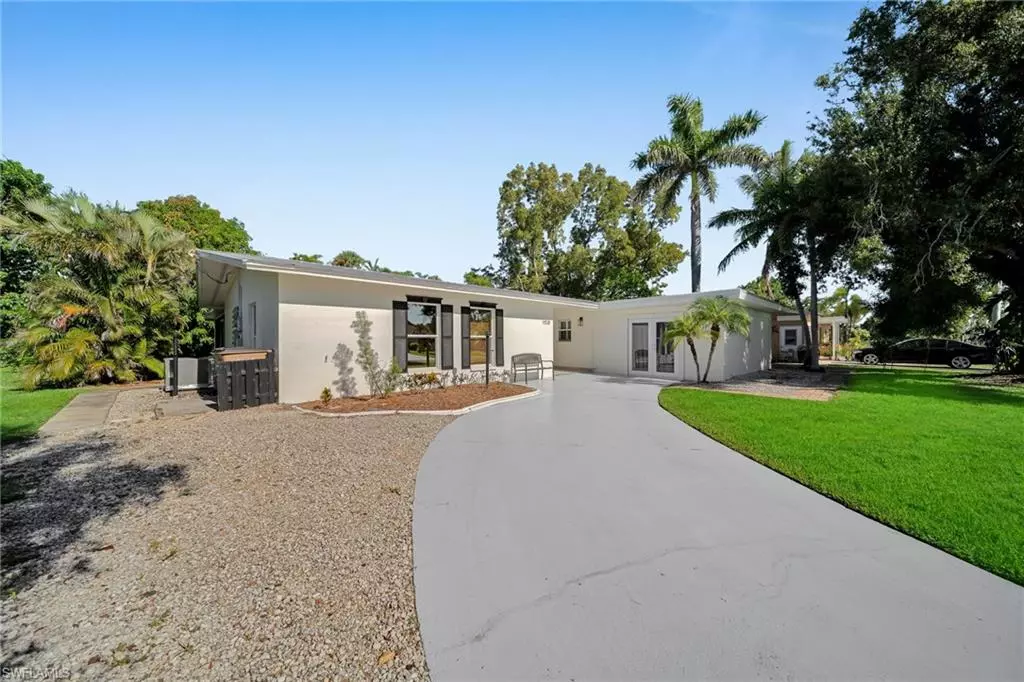 Cape Coral, FL 33904,4118 SE 3rd AVE