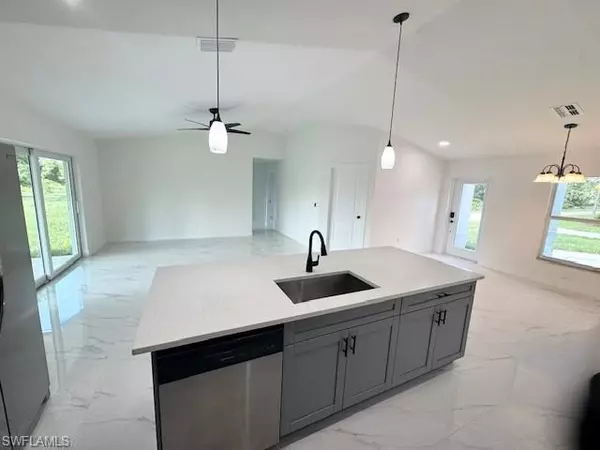 Lehigh Acres, FL 33974,1049 Joponica AVE S