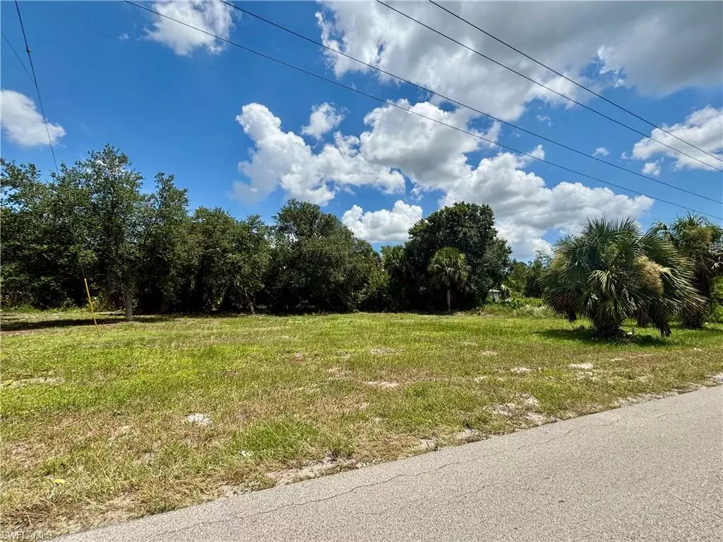 Lehigh Acres, FL 33936,4403 E 2nd ST